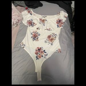 White flower bodysuit